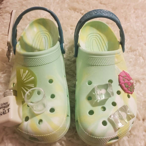 CROCS Shoes Margaritaville Crocs W9 Poshmark